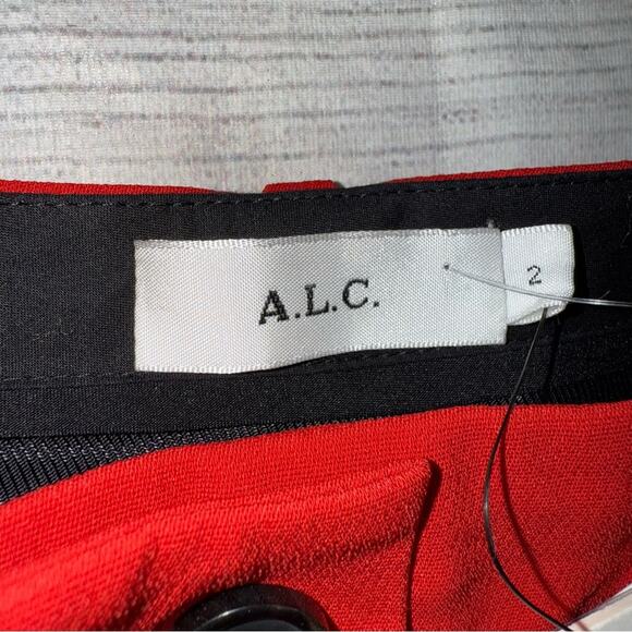 A.L.C  NWT  Russel Cropped Button-Fly High Rise Crepe Pants Scarlet Red Size 2 - Picture 8 of 11